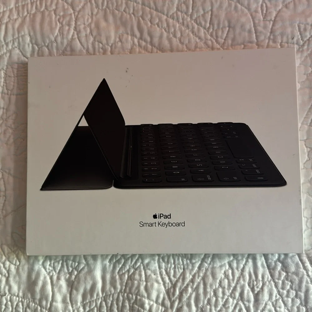 Apple iPad Smart Keyboard, Black